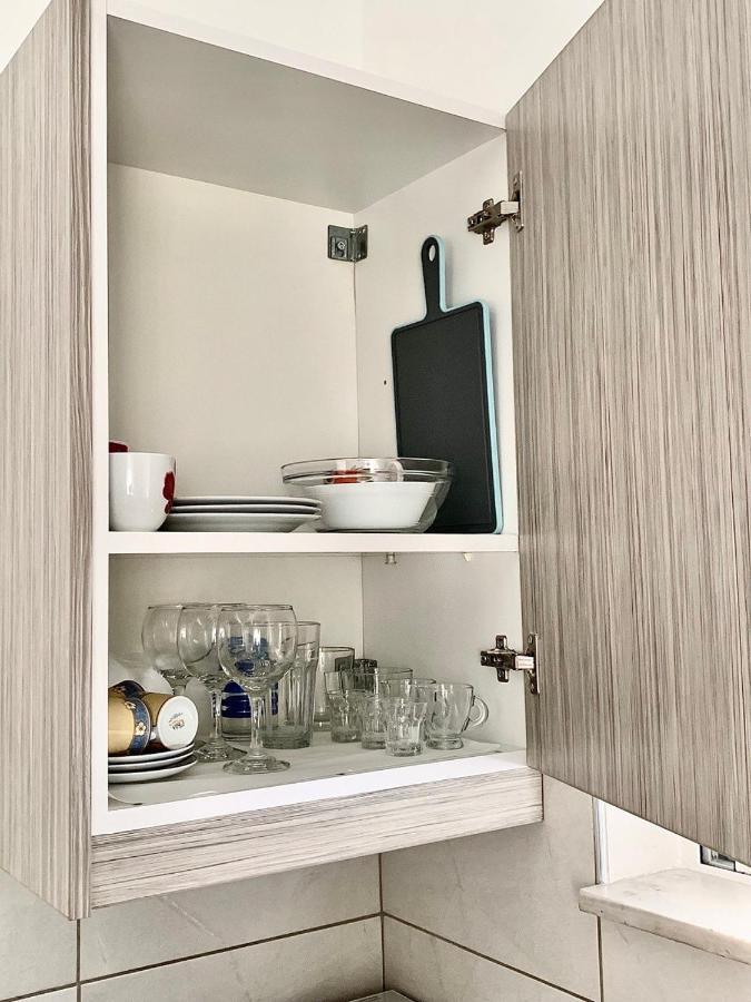 דירות Santorini Studio For 2 Person In Athens Near Sea& Center מראה חיצוני תמונה